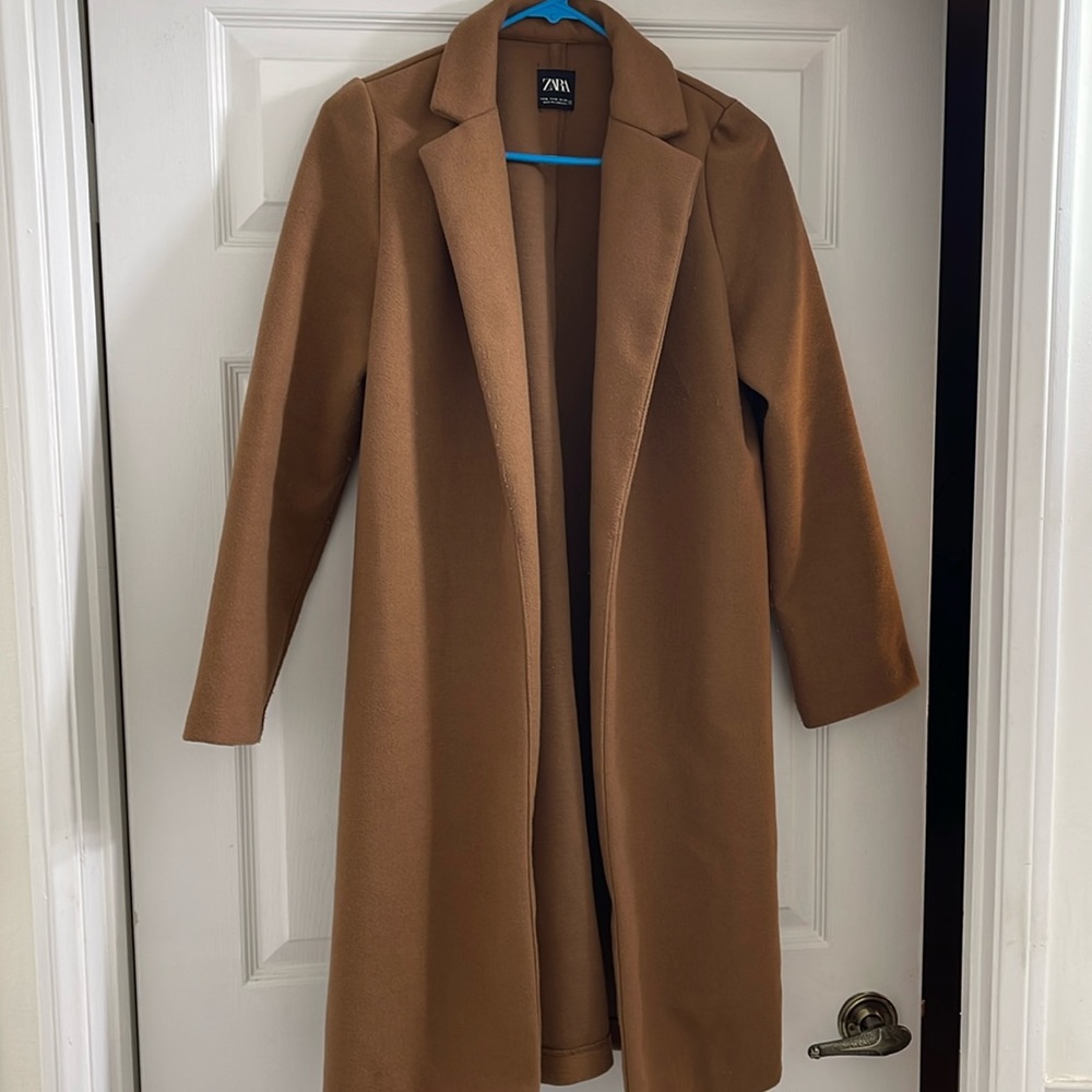 Zara Women’s Long Camel colored Coat